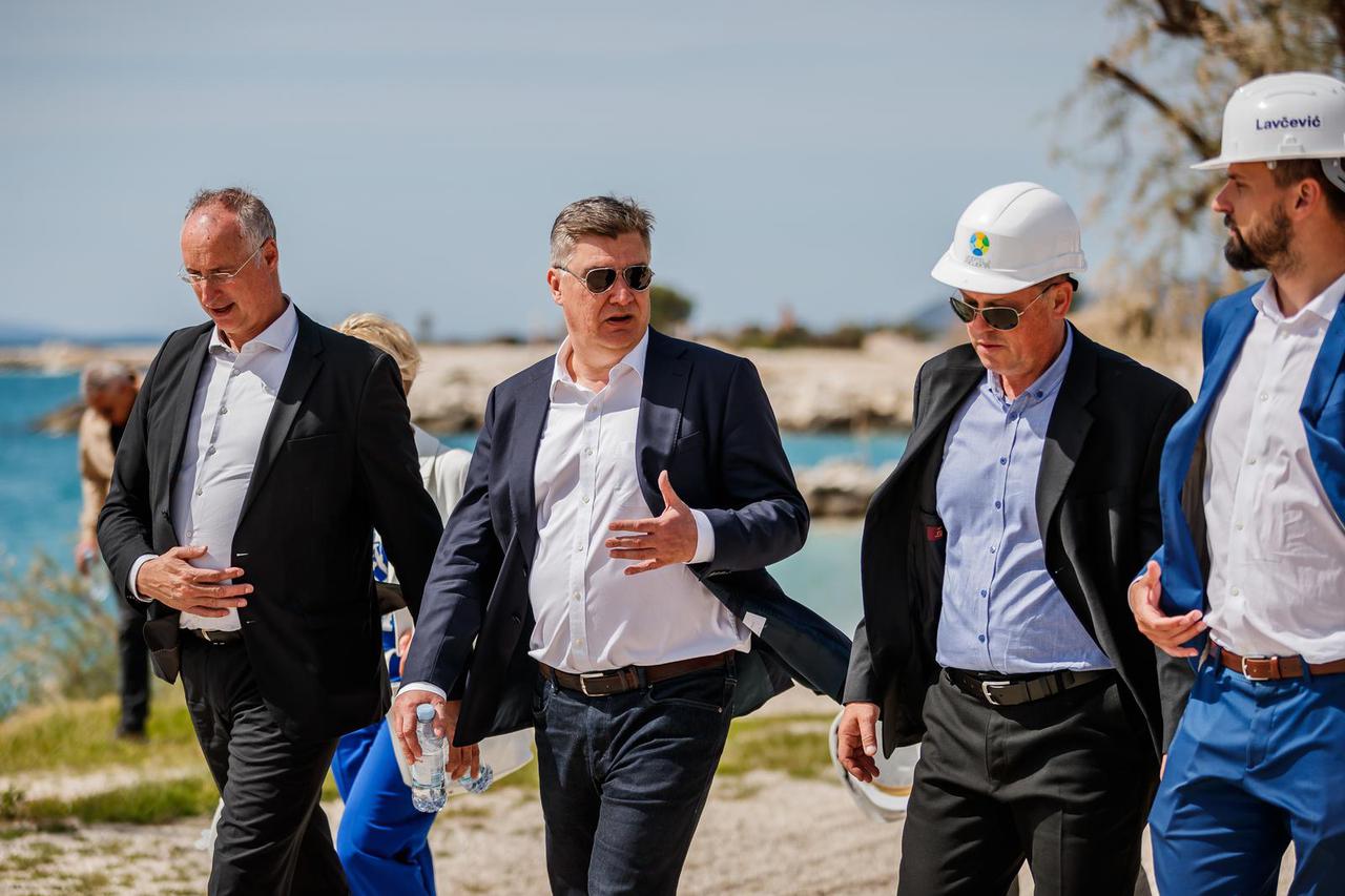 Split: Predsjednik Milanović s gradonačelnikom Puljkom obišao je gradilište na Žnjanskom platou